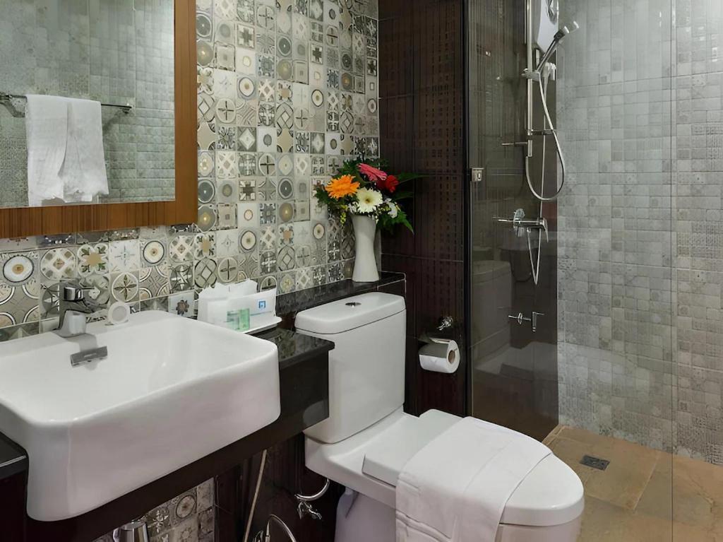Casa Marocc Hotel Чиангмай Экстерьер фото
