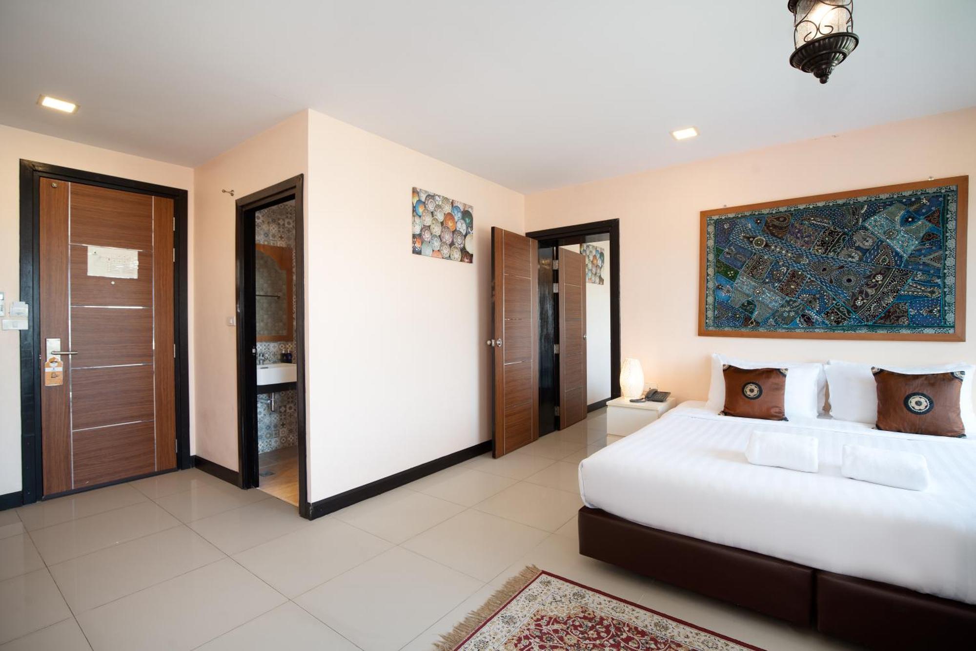 Casa Marocc Hotel Чиангмай Экстерьер фото
